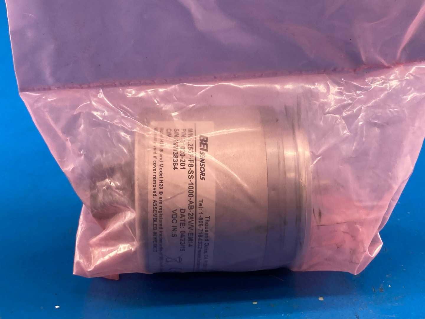 BEI Sensors L253F-F8-SS-1000-AB-28V/V-EM14 Encoder, 5-28V Line Driver, 1000 Pulses/Rev, M14 Connector