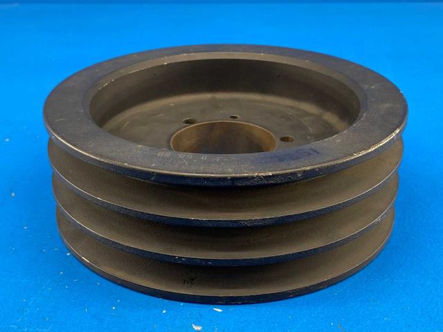 Martin 3 B 68 SD 3 Groove V-Belt Pulley 7.15" O.D. Bushing Required Bore Size