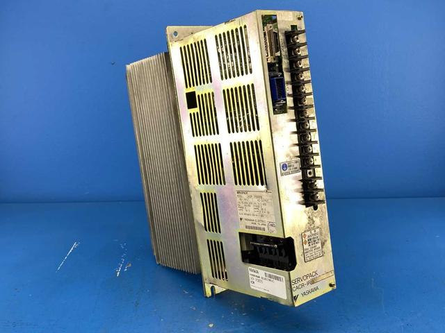 Yaskawa CACR-IR30SFB, Servopack