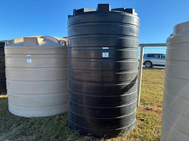 1,100 Gallon Flat Bottom Storage Tank - Black