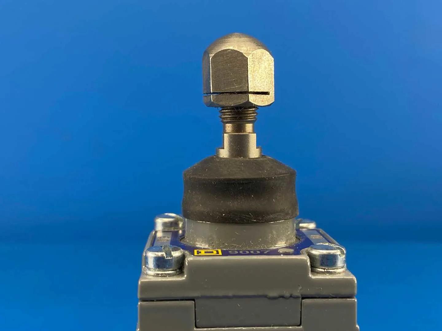 Thumbnail 10