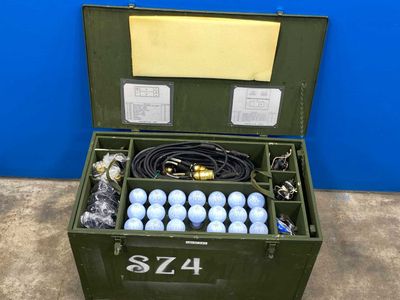 U.S. Military Military Electric Lighting Set For Outdoor Tent or Portable Office