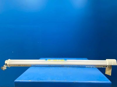General Electric LUR2 Series GE Lumination 120/277 73W Liminaire 4' 20061590103B 93123321