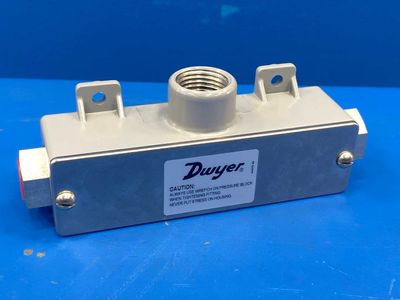 Dwyer Instruments 629C-04-CH-P2-E5-S1 Differential Pressure Transmitter 10-35VDC 0-50 PSID