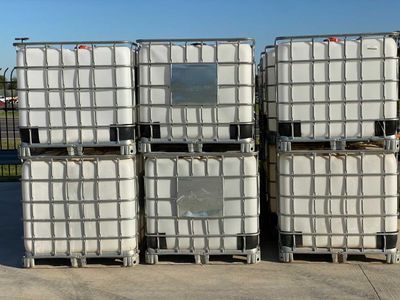 250 Gallon 1,000L Tote Bin Cage + Bottle