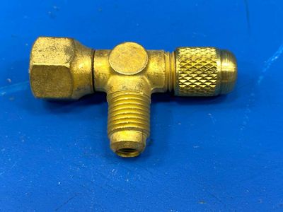 JB Industries A31864 Swivel Flare Tee without Depressor 1/4" F x 1/4" SAE Branch