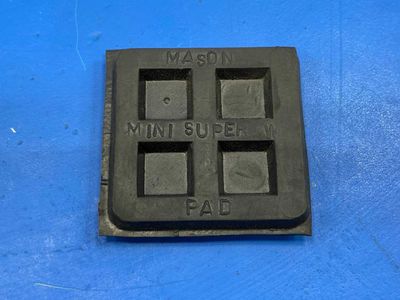 Mason MIni Super W 2" x 2" x 3/8" Pad Vibration Isolation