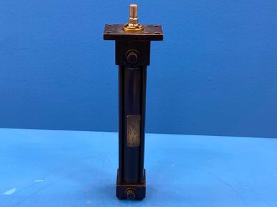 Parker J3L LU18A 01.50 7.500 Hydraulic Cylinder