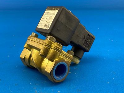 Honeywell 7221GBN4VN00N0D1D1P3 Skinner Solenoid Safety Shutoff Valve, 120V/60Hz, 110V/50Hz, 1/2" Orifice