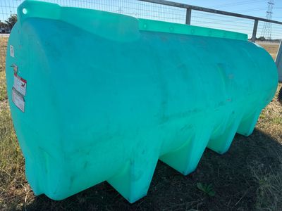1,010 Gallon Horizontal Leg Tank - Storage Tank - Green