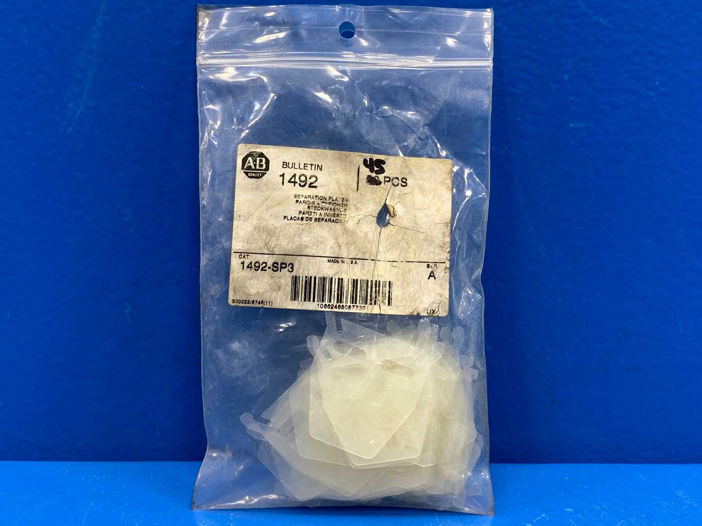 Allen-Bradley 1492-SP3 Allen Bradley Separation Plates (1pack of 45)