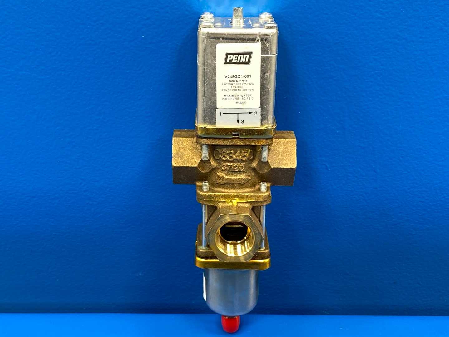 Johnson Controls V248GC1-001C 3/4" NTP 3-Way Water Regulating Valve 200-400PSIG, 1/4"SAE Male