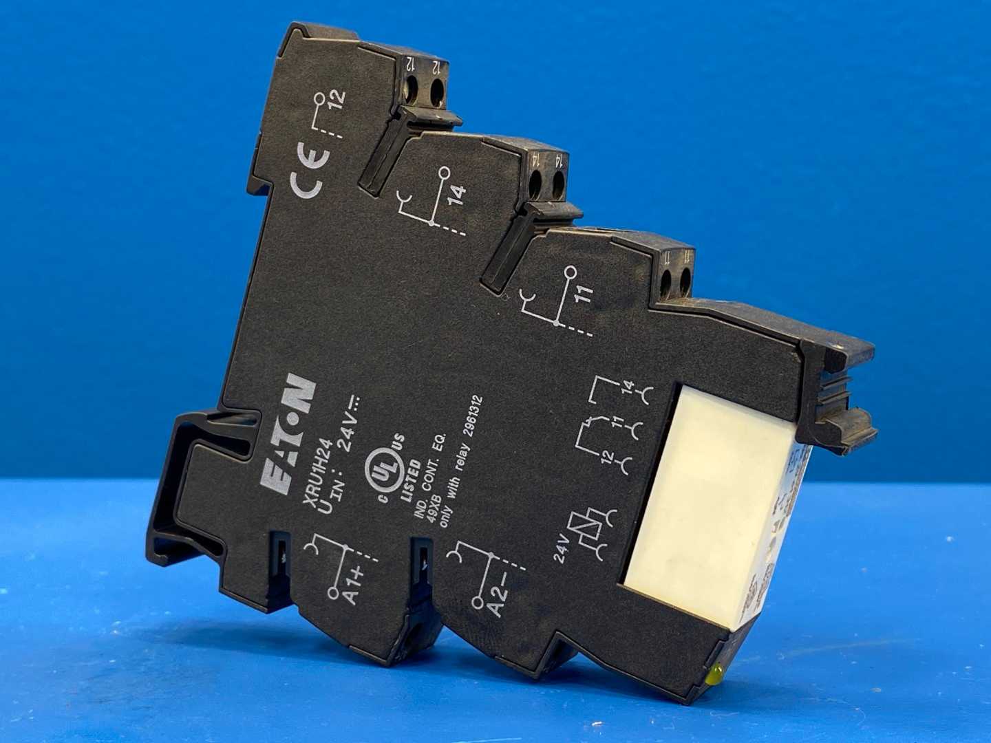 Eaton XRU1H24 24V DC Relay