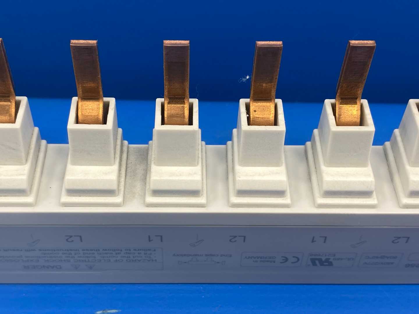 Schneider Electric M9XCP256 Multi 9 Comb Busbar 277/480V 80 Amp 56 Modules 18 mm Pitch, 2 Lines