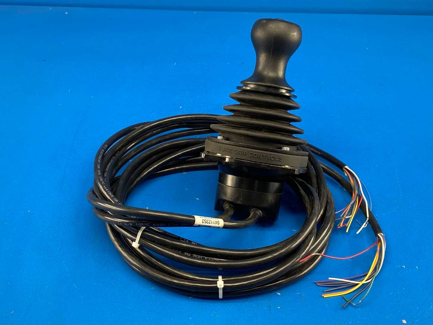 Sure Grip Controls JSL Series / KE Knob KE with Joystick