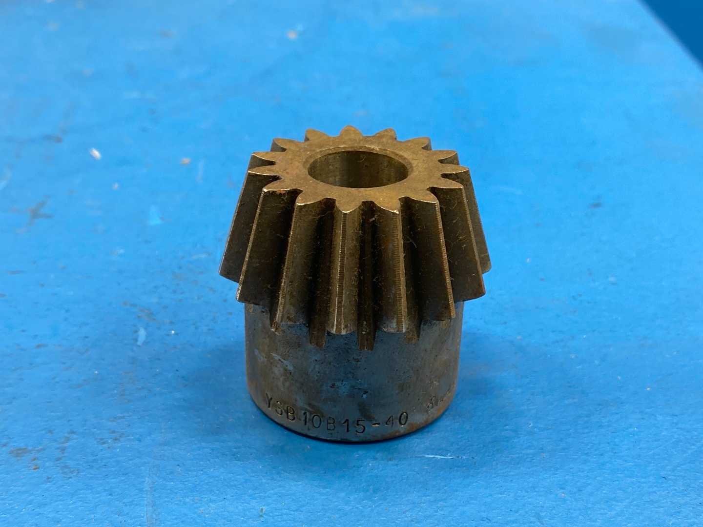 Browning YSB10B15-40 BrowningYSB10B15-40 Steel Bore Bevel Gear, 10 Diametral Pitch, 20 Pressure Angle, 0.625" Bore Size, 15 Teeth