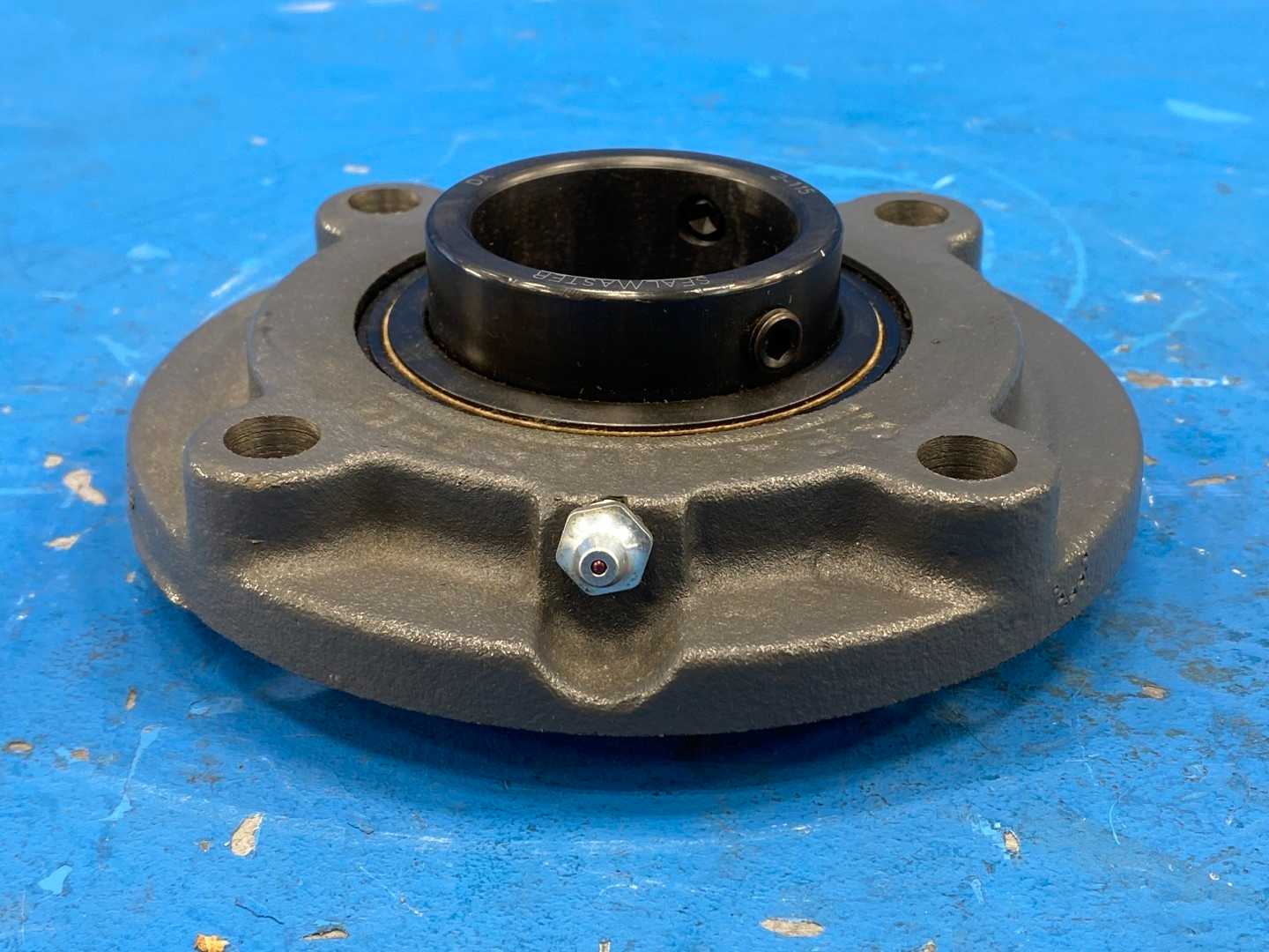 SealMaster SFC-31 1-15/16" Bore, 4-Bolt Flange Bearing Gold Line Standard, Set Screw Locking